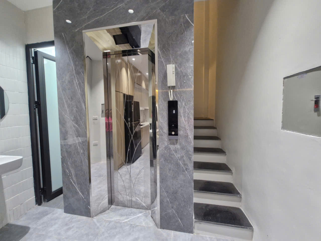 📌 Bán nhà Phố Lụa Hà Đông – THANG MÁY, ĐỦ NỘI THẤT – 7 tỷ 4. - Ảnh chính